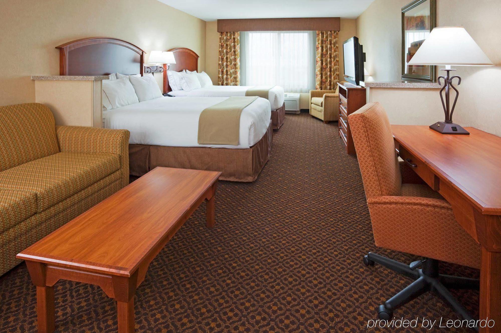 Holiday Inn Express & Suites Mitchell, An Ihg Hotel Bilik gambar